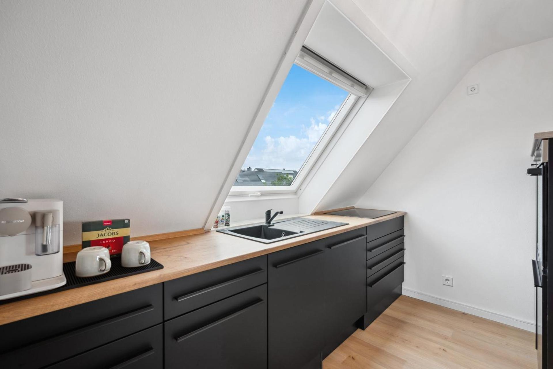 Malu Rooms - Top Lage, Kostenloser Parkplatz, Klima, Netflix, 24H Checkin Ludwigsburg Exteriör bild